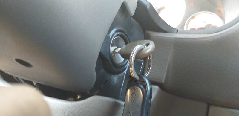 CONMUTADOR DE ARRANQUE