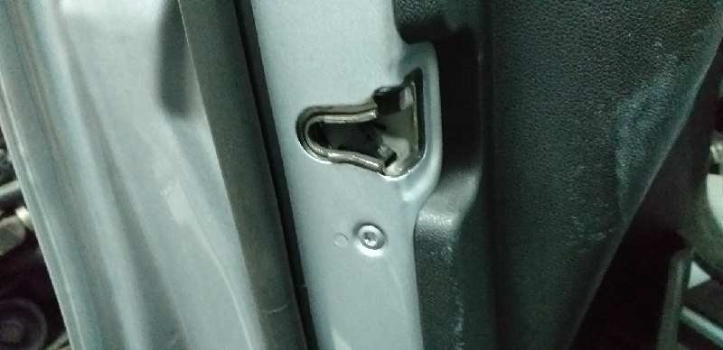 CERRADURA PUERTA DELANTERA IZQUIERDA 