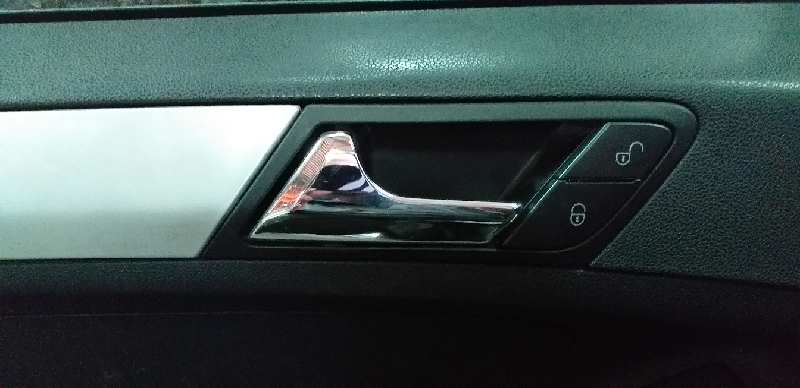 MANETA INTERIOR DELANTERA IZQUIERDA