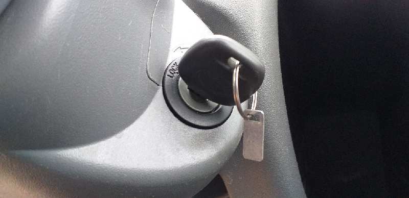 CONMUTADOR DE ARRANQUE