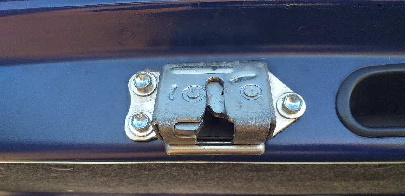 CERRADURA MALETERO / PORTON