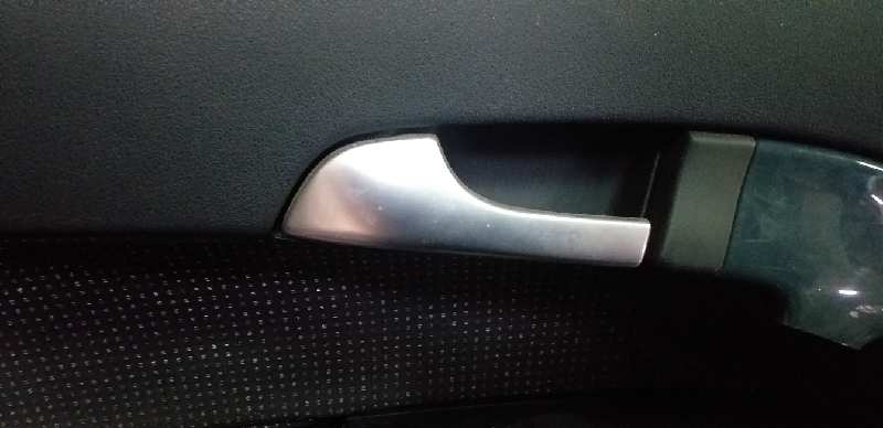 MANETA INTERIOR DELANTERA IZQUIERDA