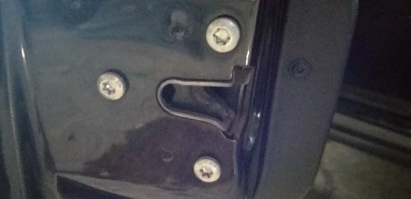 CERRADURA PUERTA DELANTERA IZQUIERDA 