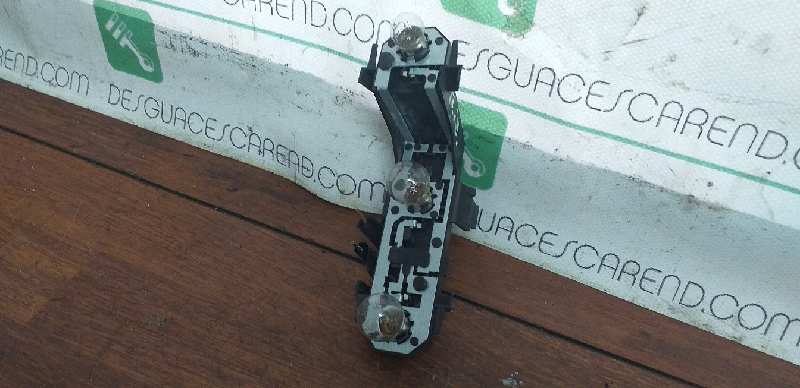 TRASERO IZQUIERDO PORTALAMPARAS FORD FOCUS TURN. (CB8)