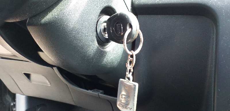 CONMUTADOR DE ARRANQUE