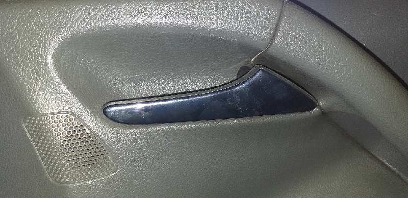 MANETA INTERIOR DELANTERA DERECHA