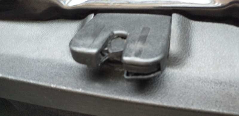 CERRADURA MALETERO / PORTON