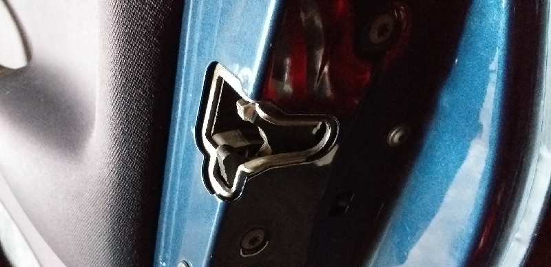 CERRADURA PUERTA TRASERA DERECHA 