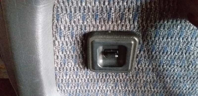 ELEVALUNAS TRASERO DERECHO