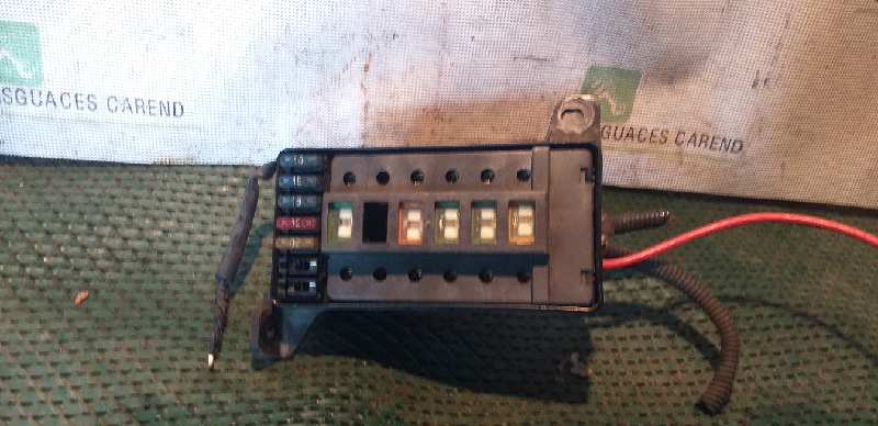 CAJA RELES / FUSIBLES