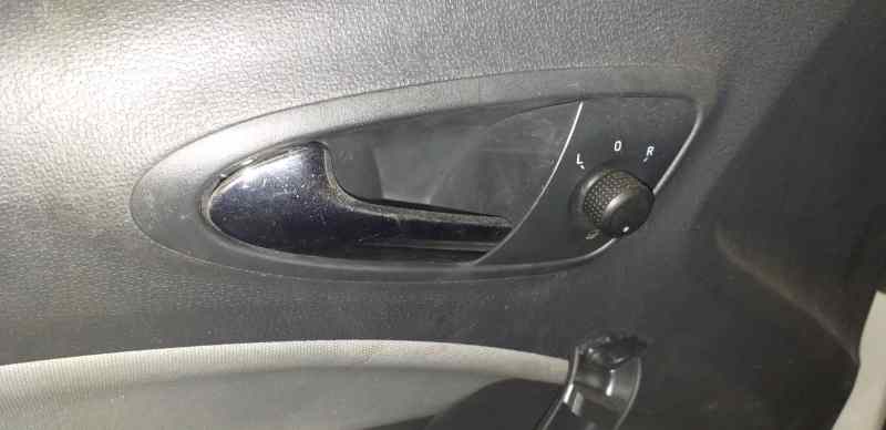 MANETA INTERIOR DELANTERA IZQUIERDA