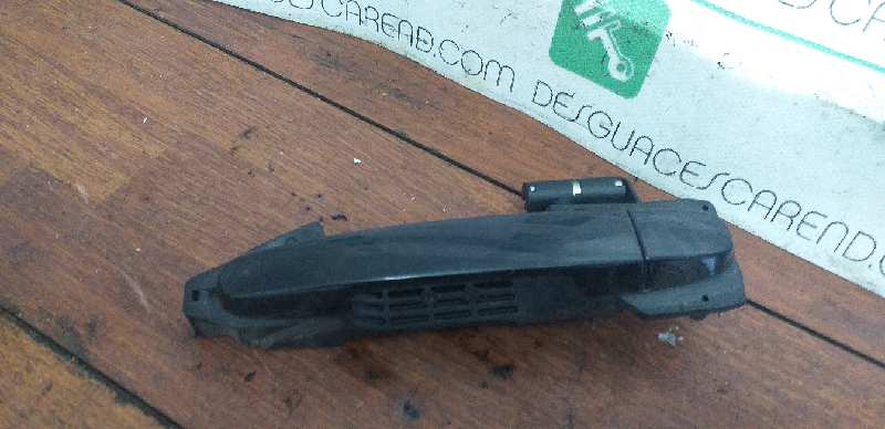 MANETA EXTERIOR DELANTERA DERECHA