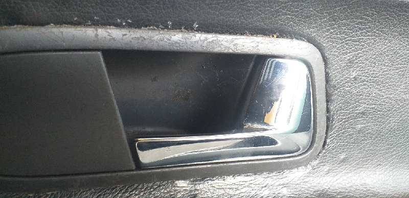 MANETA INTERIOR DELANTERA DERECHA