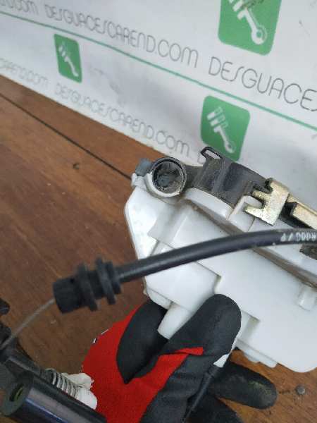 CERRADURA PUERTA DELANTERA IZQUIERDA 