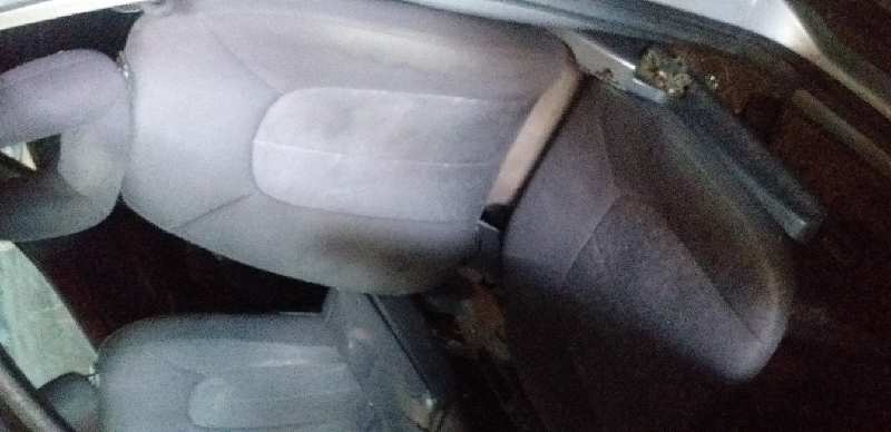 ASIENTO DELANTERO IZQUIERDO