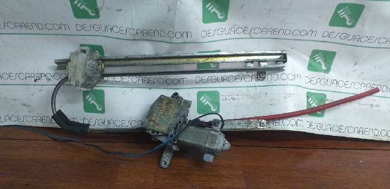 ELEVALUNAS DELANTERO DERECHO