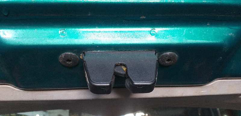 CERRADURA MALETERO / PORTON