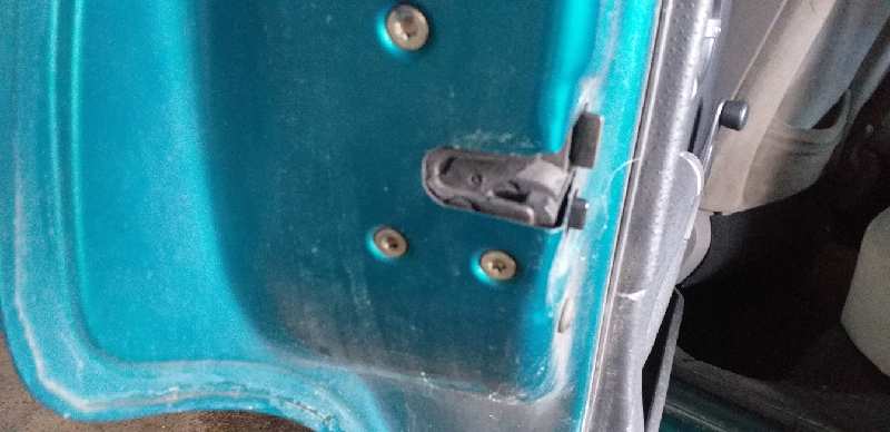 CERRADURA PUERTA TRASERA IZQUIERDA 