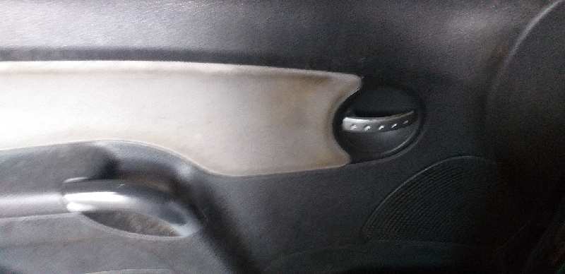 ELEVALUNAS DELANTERO IZQUIERDO