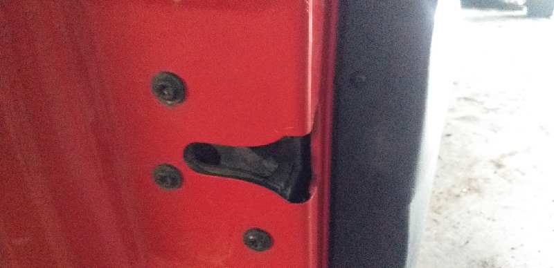 CERRADURA PUERTA DELANTERA IZQUIERDA 