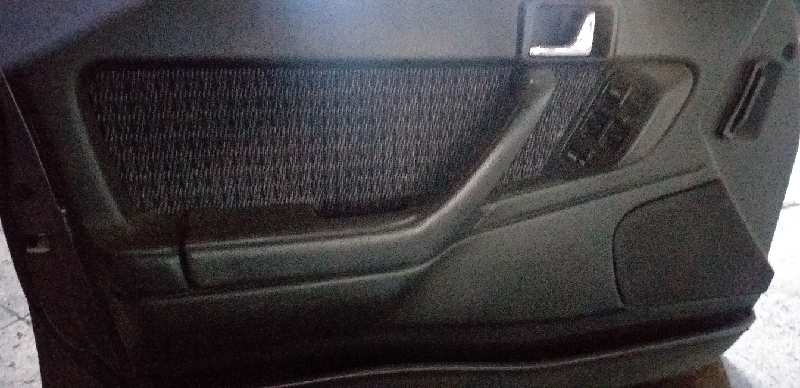 GUARNECIDO PUERTA DELANTERA IZQUIERDA