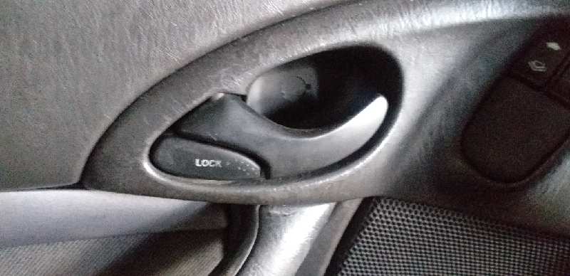 MANETA INTERIOR DELANTERA IZQUIERDA