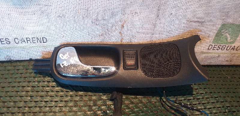 MANETA INTERIOR DELANTERA IZQUIERDA