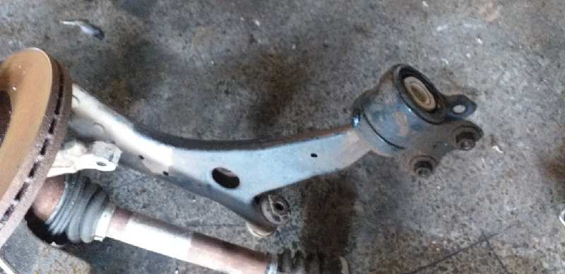 BRAZO SUSPENSION INFERIOR DELANTERO DERECHO