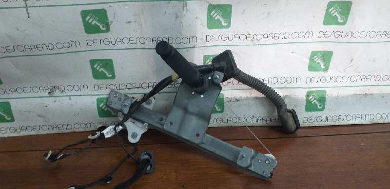 ELEVALUNAS TRASERO DERECHO