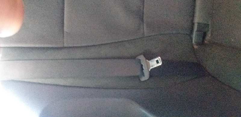 CINTURON SEGURIDAD TRASERO DERECHO