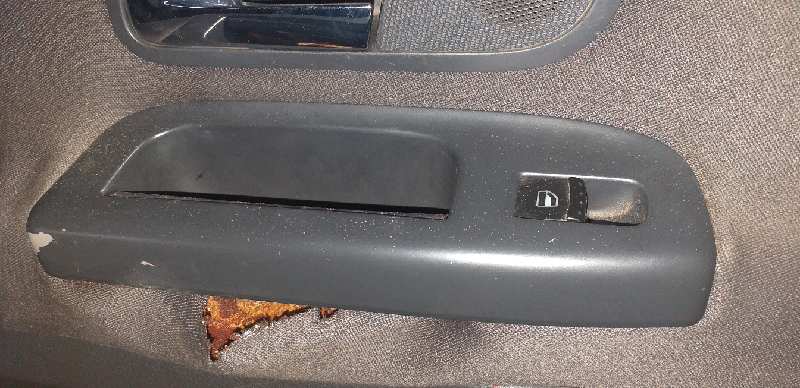 MANDO ELEVALUNAS TRASERO IZQUIERDO