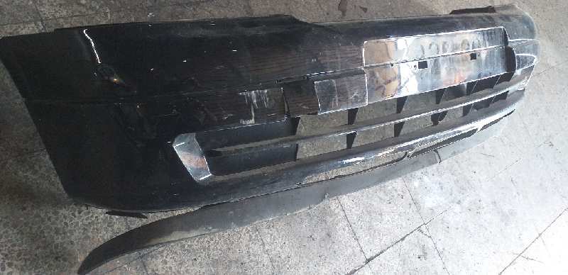 PARAGOLPES DELANTERO