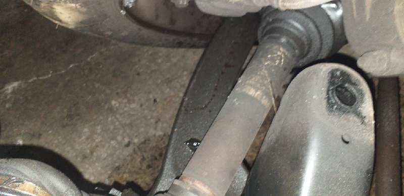 BRAZO SUSPENSION INFERIOR DELANTERO DERECHO