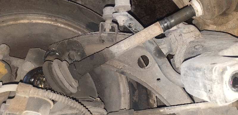 BRAZO SUSPENSION INFERIOR DELANTERO IZQUIERDO