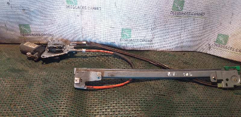 ELEVALUNAS DELANTERO IZQUIERDO