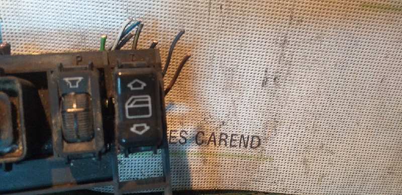 MANDO ELEVALUNAS DELANTERO DERECHO