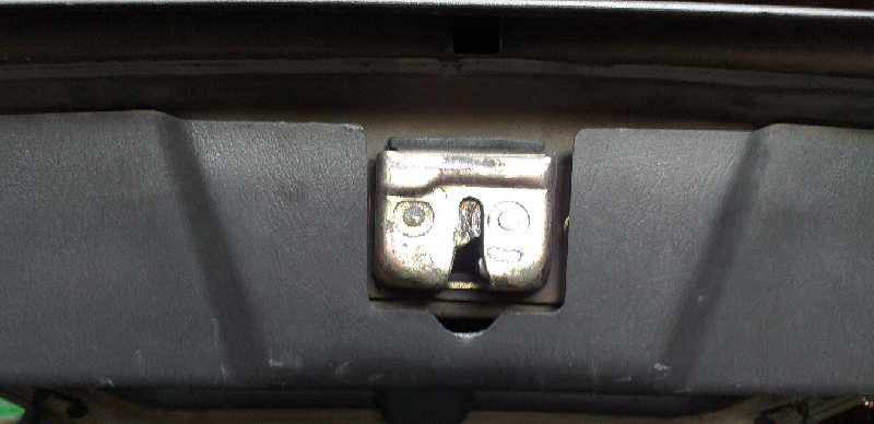 CERRADURA MALETERO / PORTON