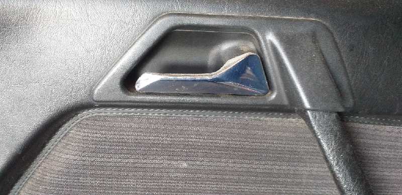 MANETA INTERIOR DELANTERA DERECHA