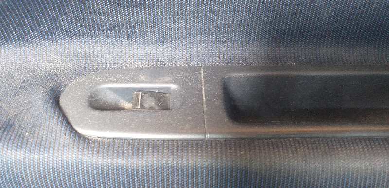 ELEVALUNAS DELANTERO DERECHO