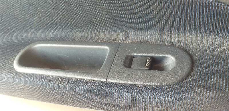 MANDO ELEVALUNAS TRASERO IZQUIERDO