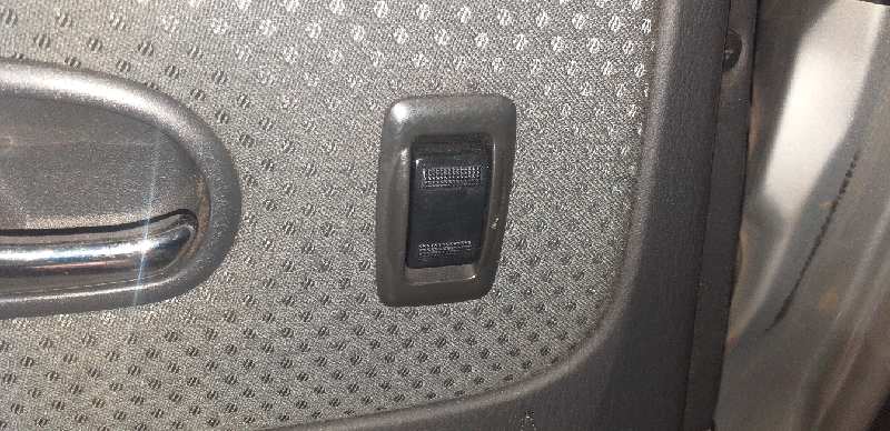 MANDO ELEVALUNAS TRASERO IZQUIERDO