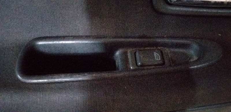 MANDO ELEVALUNAS DELANTERO IZQUIERDO 