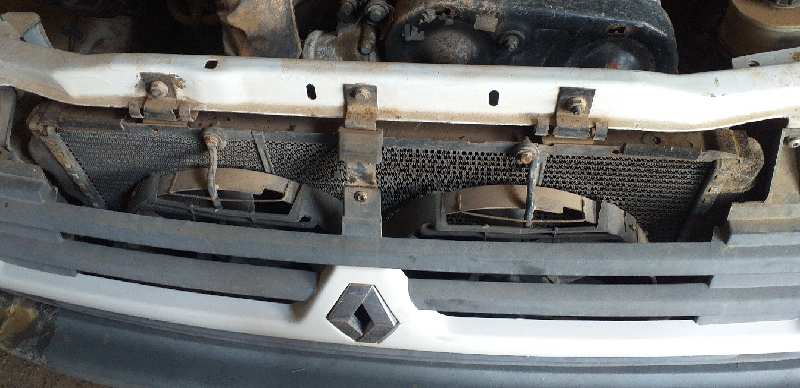 RADIADOR AGUA RENAULT TRAFIC (DESDE 5.89)