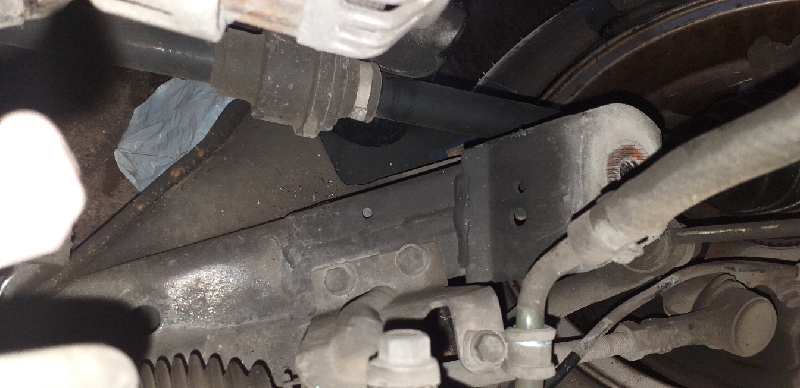 BRAZO SUSPENSION INFERIOR DELANTERO DERECHO