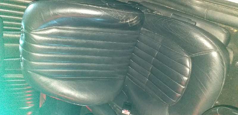 ASIENTO DELANTERO IZQUIERDO