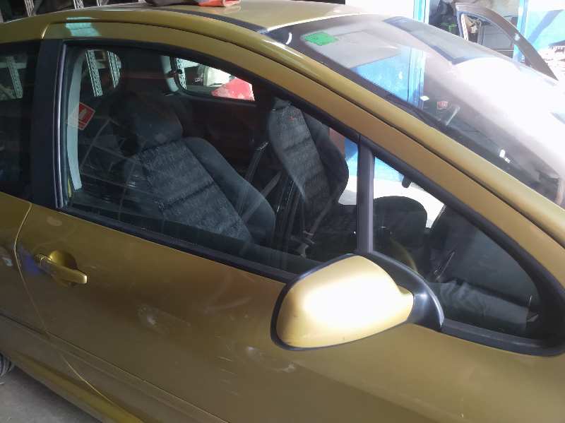 LUNA DELANTERA DERECHA