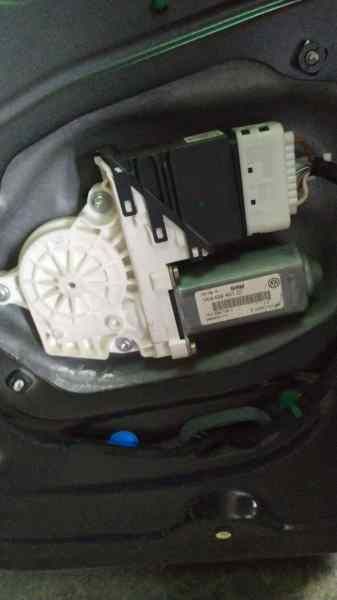 MOTOR ELEVALUNAS TRASERO IZQUIERDO