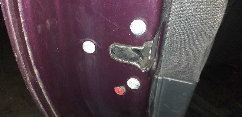 CERRADURA PUERTA TRASERA IZQUIERDA 