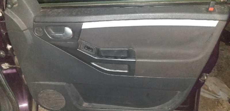 GUARNECIDO PUERTA DELANTERA DERECHA