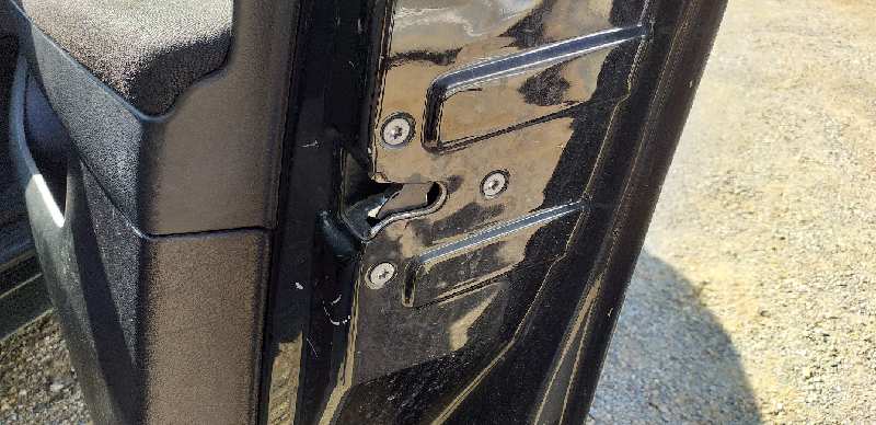 CERRADURA PUERTA DELANTERA DERECHA